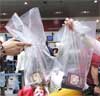 Albal lanza bolsas transparentes para equipaje de mano en avione